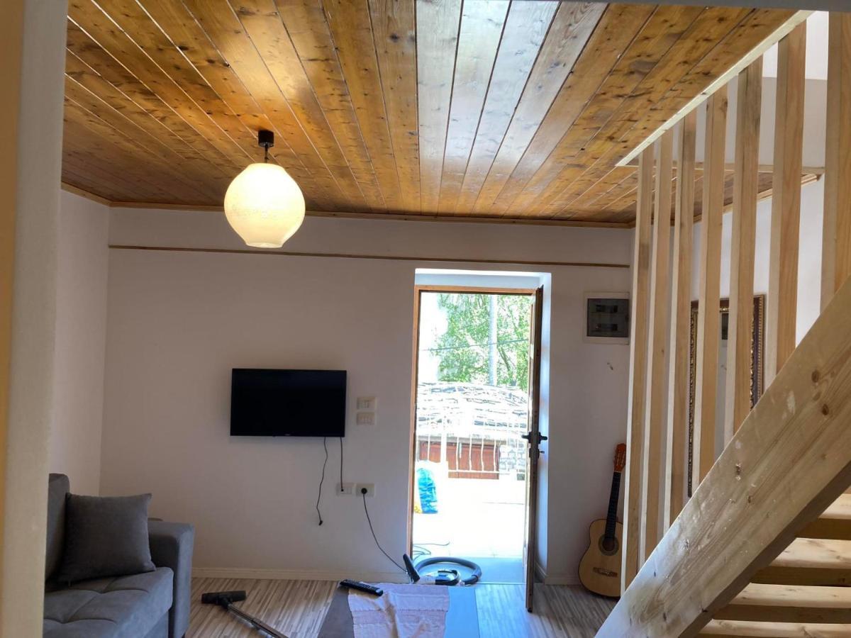 Sokaku I Te Marreve Guesthouse Αργυρόκαστρο Εξωτερικό φωτογραφία