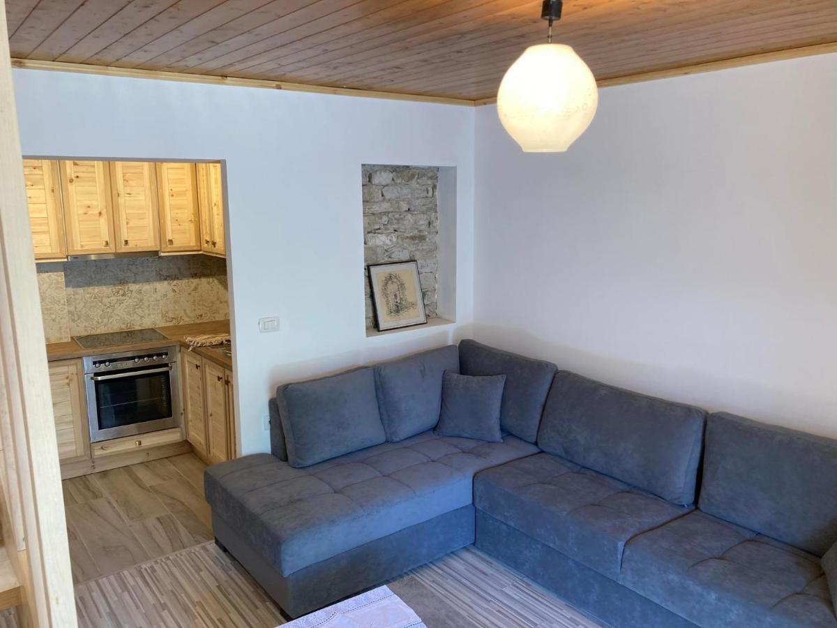 Sokaku I Te Marreve Guesthouse Αργυρόκαστρο Εξωτερικό φωτογραφία